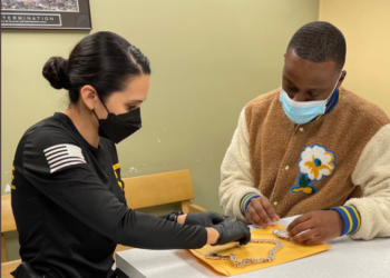 롤렉스 시계 연쇄 강도범 체포..윌셔경찰서