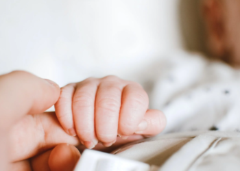 3개월 아들 고문 살해 남성, 사형 판결 내릴 듯