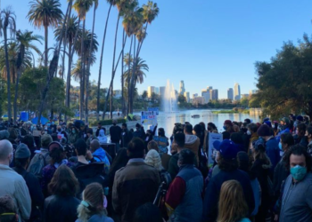 에코팍 홈리스 캠프촌 완전 철거..경찰, 스왓팀 동원