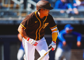 김하성, “빠른 볼 문제 없다”..두 경기 만에 안타(동영상)