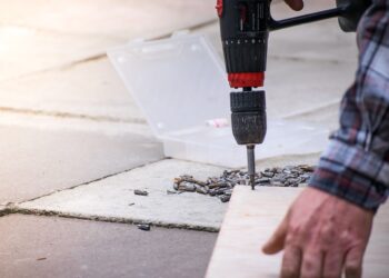 무자격 업자 주택수리 낭패…재공사에 재재공사까지