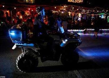 광란의 마이애미, 통금 속 패싸움, 술 파티 난장판