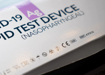 FDA, 코로나 자가진단기 허가..누구나 수시로 진단