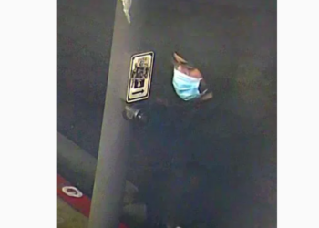 반동성애 LA교회 폭탄 던진 범인은 남녀2명..FBI, 공개수배