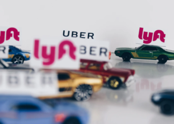 차량호출 수요 폭증, 보너스 내걸고 운전자 대거 모집