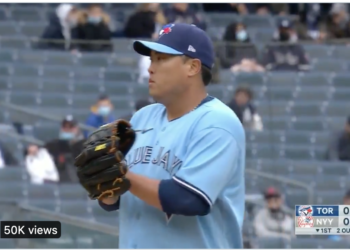 양키스 개막전 등판 류현진 호투..팀 연장서 승리