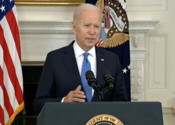 바이든, 7월4일까지 성인 70% 백신 맞힌다