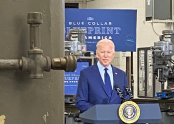 백악관 15개월만에 사무실 근무 재개