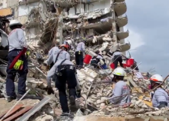 “12층 콘도 붕괴는 바닷물 때문”..실종 156명, 추가 구조 없어