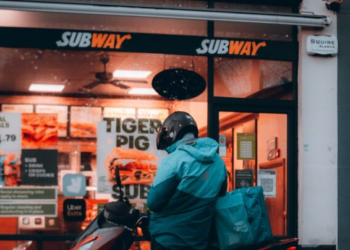 “참치 샌드위치에서 참치 DNA 발견 못해”..누가 속이고 있나?