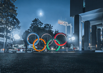 올림픽 어쩌나…도쿄 신규 감염 3000명 육박, 2배 폭증
