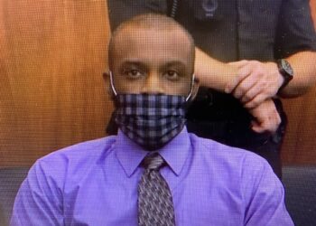 ‘우버 착각’ 여대생 100여 차례 칼로 찔러 잔혹 살해