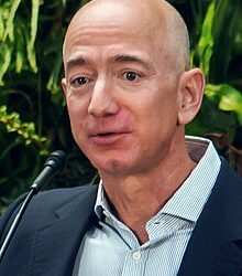 서점 주인, 우주 사업가 됐다.