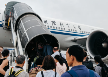 “에어 차이나 등 미국행 탑승객 60% 감축”명령