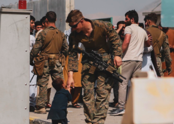 “미국, 아프간 난민 한국 수용 계획 철회”..한국, “조력자 400여명 보호”