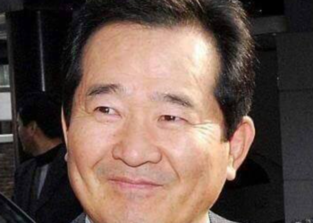 민주당 순회경선 차질 우려..김두관 이어 정세균 자가격리 