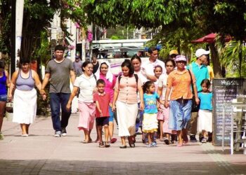 미 백인 인구비율 사상 첫 감소..2020 센서스 결과