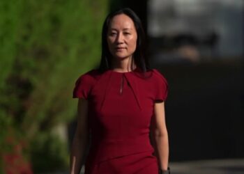 화웨이 멍완저우 2년 6개월만에 캐나다서 석방..귀국길