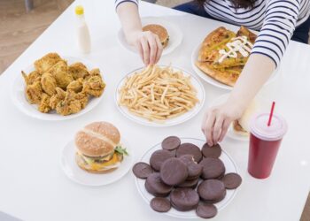 먹는 걸로 스트레스 풀다간..당뇨 그림자