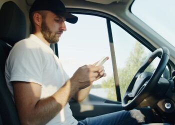 🔳김해원 칼럼(14)“우버 운전자 예외 적용 안돼”법원 판결 파장