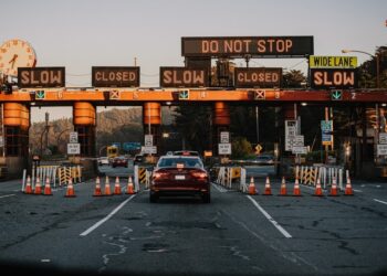 텍사스 국경 관문 다시 열렸다..아이티인 망명 신청허용