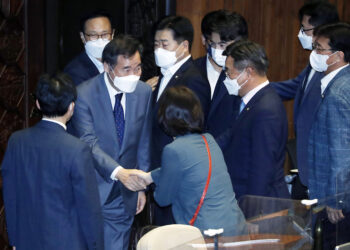 이낙연 사직안 가결…”(정세균 전 총리) 서로 마음을 잘 알지 않느냐고 했다”