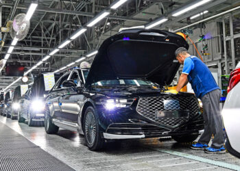 성장엔진 급속도로 냉각되는 한국..”일할 사람이 없다”