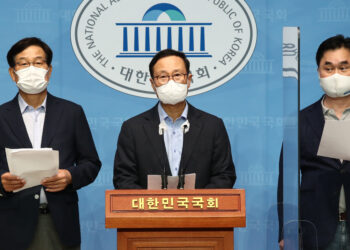 ‘친문 좌장’,  이낙연 캠프 선대위원장 맡는다…”천군만마”