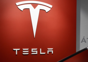 잘 나가는 테슬라, 3분기에만 24만대…”예상 뛰어 넘어”