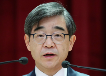 한국검찰 ‘권순일-이재명 재판거래 의혹’ 수사 개시