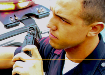 경찰 또 매복 공격 당해…10대가 출근길  LAPD 경관에 총격