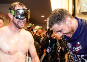 다저스, 숙적 자이언츠에 극적 승리..월드시리즈 우승 성큼(영상)