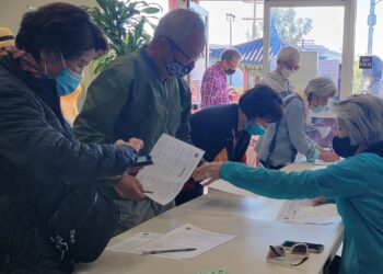 ‘북새통’ 시니어센터 수강신청 “벌써 맘이 설레요”