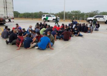 “다시 추방된다 해도 포기할 수 없어” 온두라스인, 2000여명 북상 중