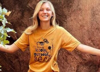 “목 졸려 숨진 그녀 시신, 벌판에 4주간 방치돼”