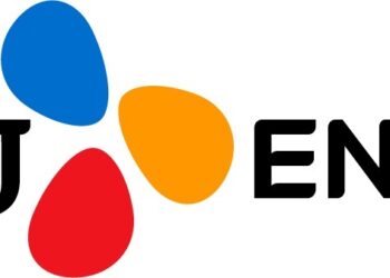 CJ ENM, SM 인수 확정설…”결정된 것 없어”