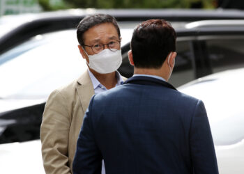 “이재명 28.30, 이낙연 62.37%”….후보 교체론 불 붙나