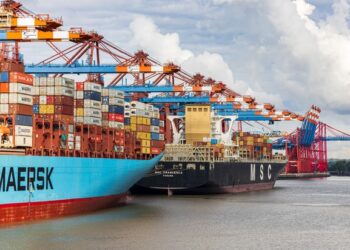 “이대로는 안돼..즉시 주방위군 투입”…..물류대란 내년까지 간다