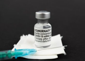 “아이들 얼굴 도깨비처럼 보인다” 백신 접종 후 변시증 호소