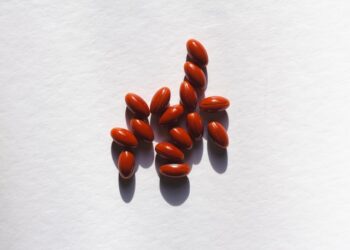 “통 큰 결단” 머크사, 먹는 코로나 치료제 로얄티 없이 복제 허용