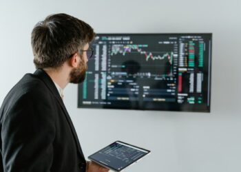 갈수록 불평등 심화..미 상위10%가 주식 89% 소유