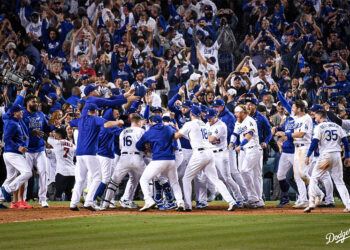 ‘끝내기 홈런’ 다저스, 극적 승리…디비전 시리즈서 자이언츠와 대결
