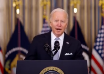 바이든 ‘민간기업 백신 의무화’, 법원 급제동 “중대한 법적 문제”