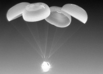 스페이스X ‘4번째’ 유인우주선 무사귀환에 미국 환호