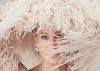 “내 흰머리가 어때서” 사라 제시카 파커