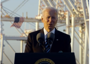 바이든에 등돌린 미국인들..지지율 41%로 바닥 떨어져