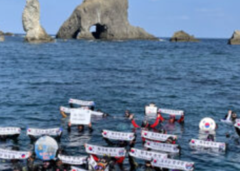 일본 이어 중국·러시아까지 독도 탐내나