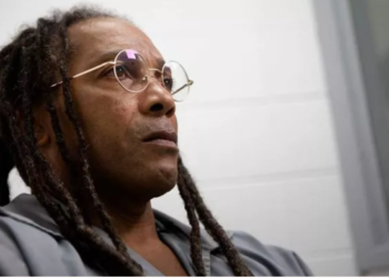 ‘살인 누명’ 43년만에 풀려난 스트릭랜드에 기부금 쇄도