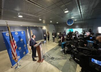 샌프란스시스코 떼강도 40명중 9명 체포..중범 기소