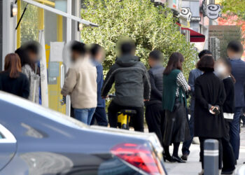 해외서 한국 방문시 자가격리 10일로 축소..녹색국가는 면제